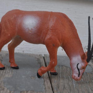 Realistic Toy Major Gazelle / Oryx / Antelope Figurine - Brown - Safari, African Wildlife - Diorama - Fairy Garden - Display - Terrarium