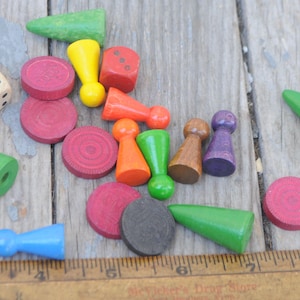 Lot Vintage Wooden Game Pieces - Wooden Pawns, People, Parcheesi Tokens, Misc. - Decora, Assemblage, Etc. - Gaming