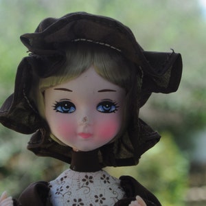 Vintage "I Heart Pittsburgh" / "I Love Pittsburgh" Stockinette Doll - Korea - Pose Doll - Big Eyes - Country / Prairie Style - RARE