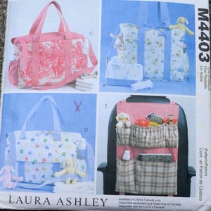 McCall's 4403 - Laura Ashley DIY-blöjväskor, babyväskor, babytillbehör, bilburk, bilorganisatör - babyshowerpresent -