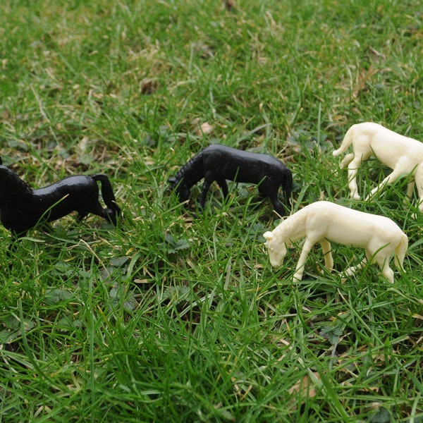 Vintage Plastic HORSES - Black or White - Farm Animals, Barnyard, Miniature, Tiny, Assemblage, Crafts, Model Railroad, Etc. - RETRO, Cute