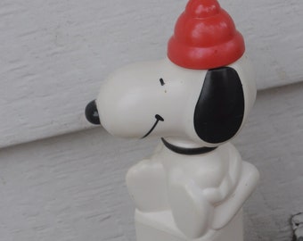 Vintage 1970s - 1980s Original Snoopy Snow Cone Ice Press / Snoopy Figurine - Cute / Kawaii - Decoration