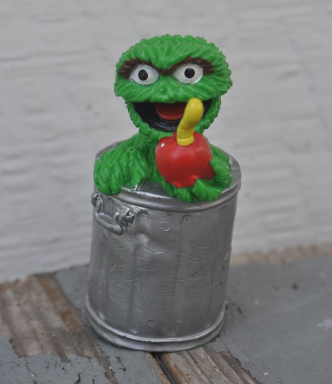 Vintage Sesame Street PVC Miniature - Oscar the Grouch - by Applause ...