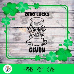 Op de afbeelding: Zwart-witte lijntekening van een kabouter met een pot goud en de tekst "Zero Lucks Given". De afbeelding is omringd door groene klaverbladeren.