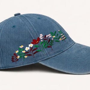 Gorra de béisbol bordada con estampado floral, gorra estilo "dad hat" de algodón lavado, estilo primavera-verano.