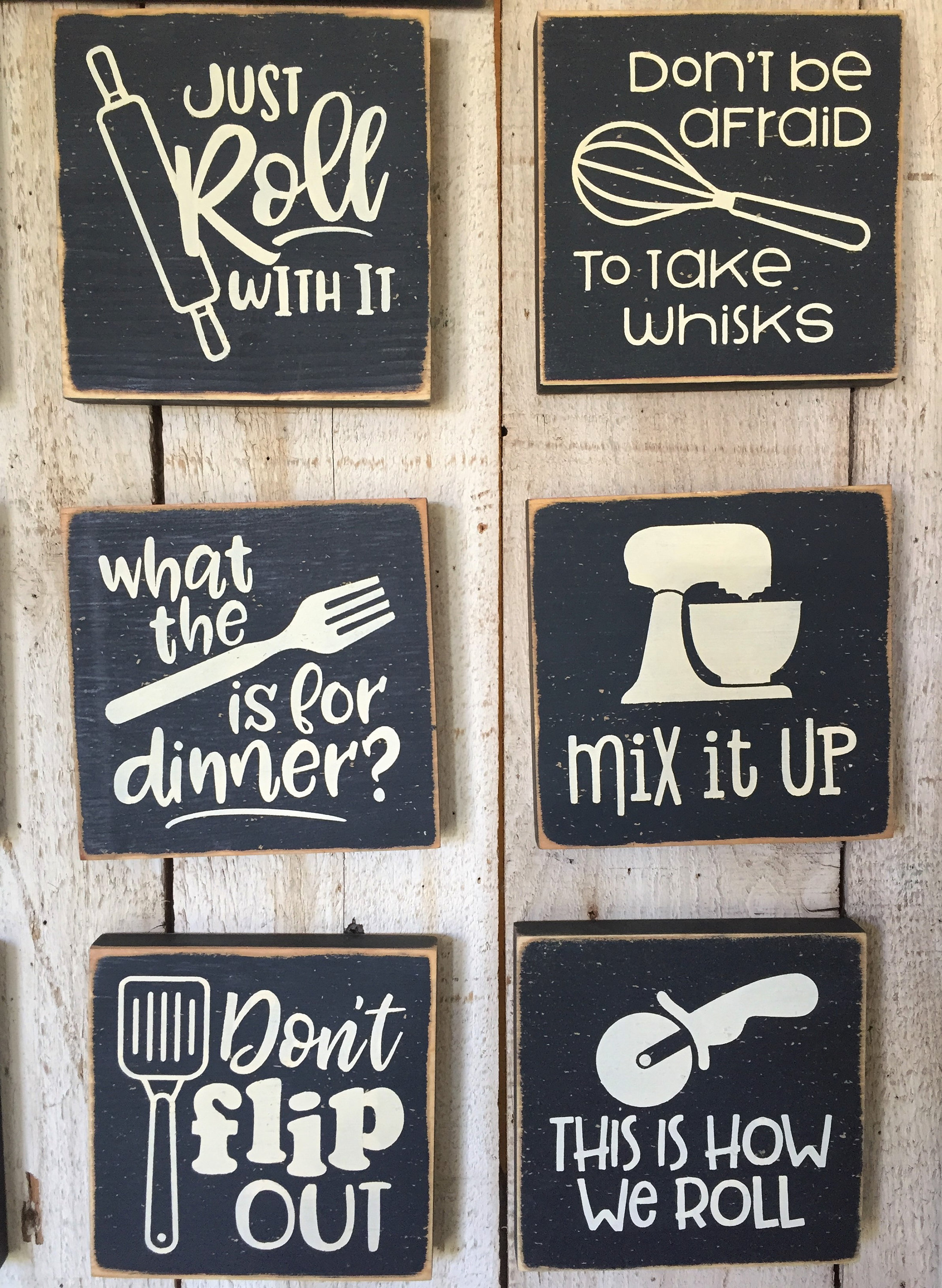 20+ Kitchen Signs for Any Style [Funny, Farmhouse, Personalized