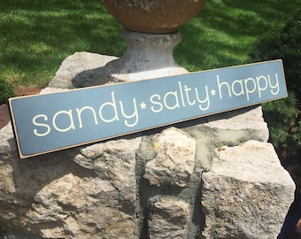 Panneau de plage rustique : Sandy Salty Happy, décoration d'intérieur côtière (3,5 x 24 po.)