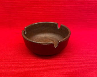 Vintage Ges-Line Gessner Products US 301 melamine ashtray. Bakelite ashtray.