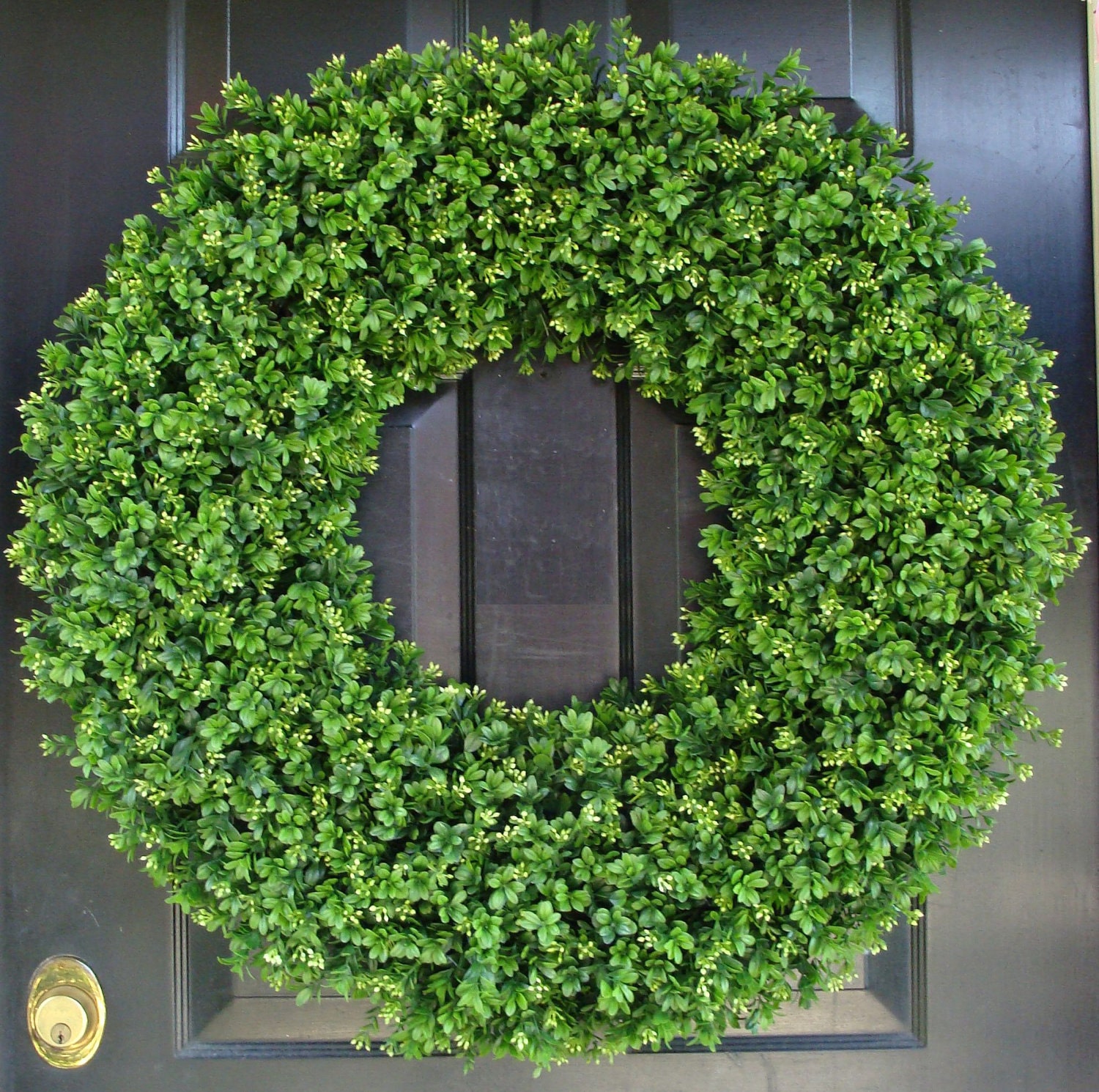 28 Inch XXL Artificial Boxwood Wreath Oversized Wreath Mantle