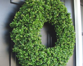 Realistic Boxwood Wreath: Faux Greenery, Year-Round Front Door Decor
