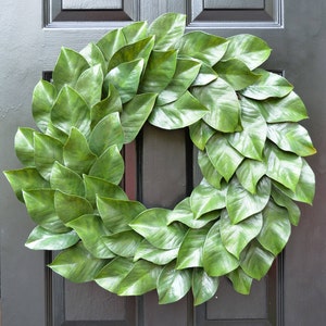 Magnolia Leaves Summer Wreath, Outdoor Elegant Magnolia Wreath for Front Door Wreath, Southern Decor Year Round Wreath Southern Gift for Her