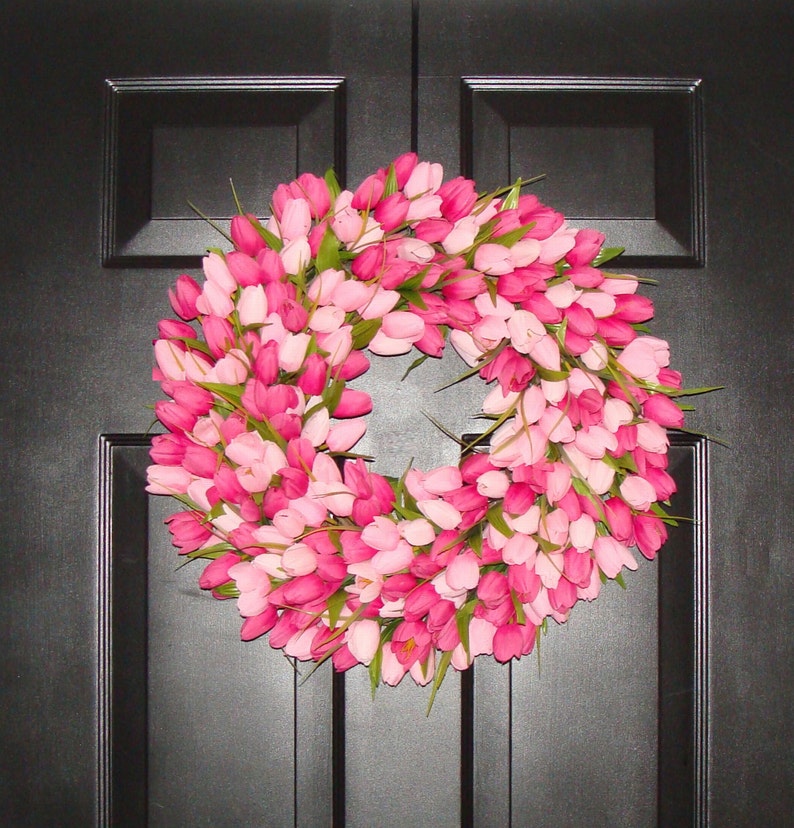 Pink Tulip Farmhouse Wreath Spring Wreath Mother's Day Wreath Gift for Mom Mother's Day Gift Shabby Chic Decor Front Door Wreath pink/ light pink