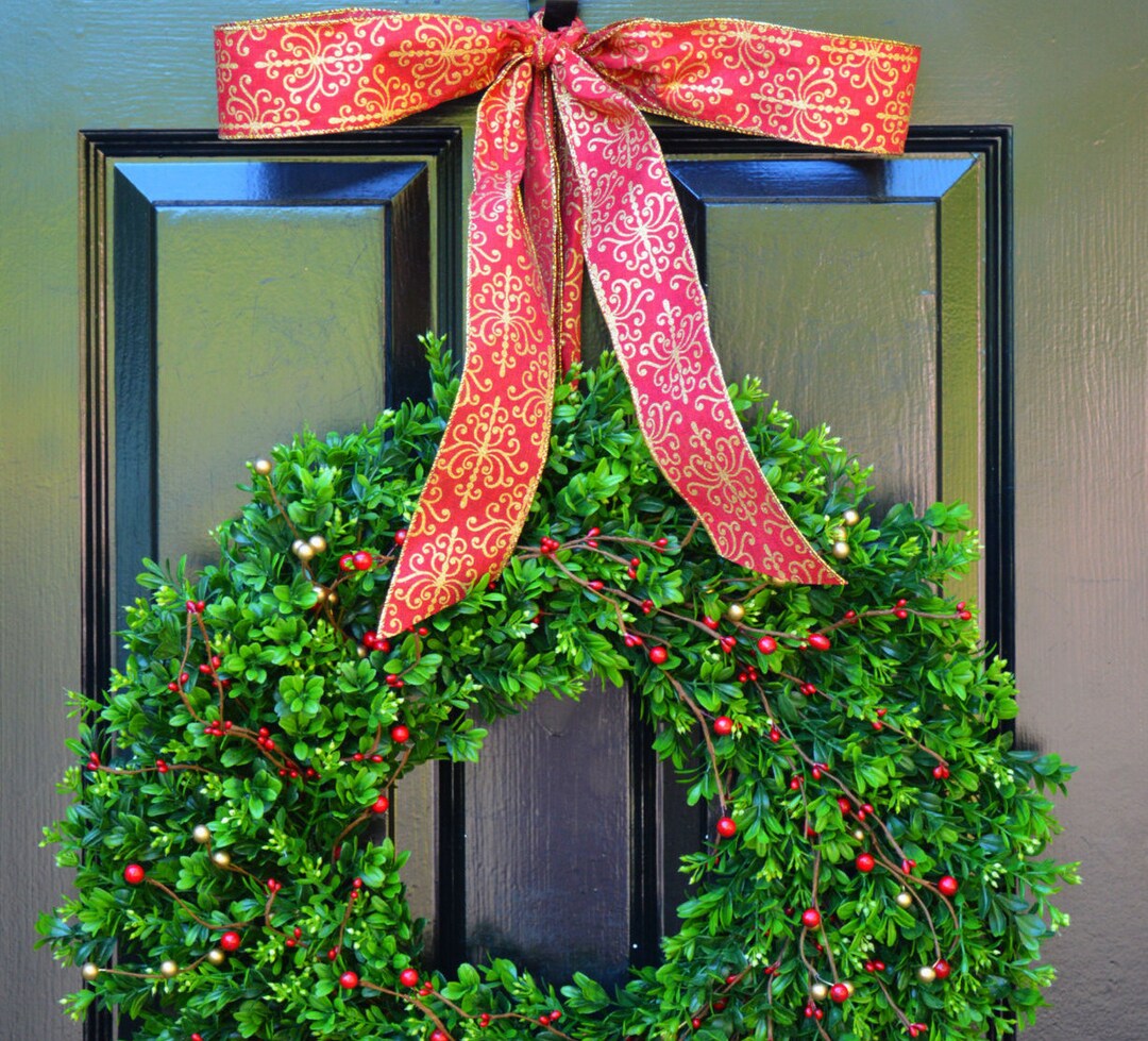 Holiday Wreath Boxwood Wreaths With Red and Gold Berries - Etsy