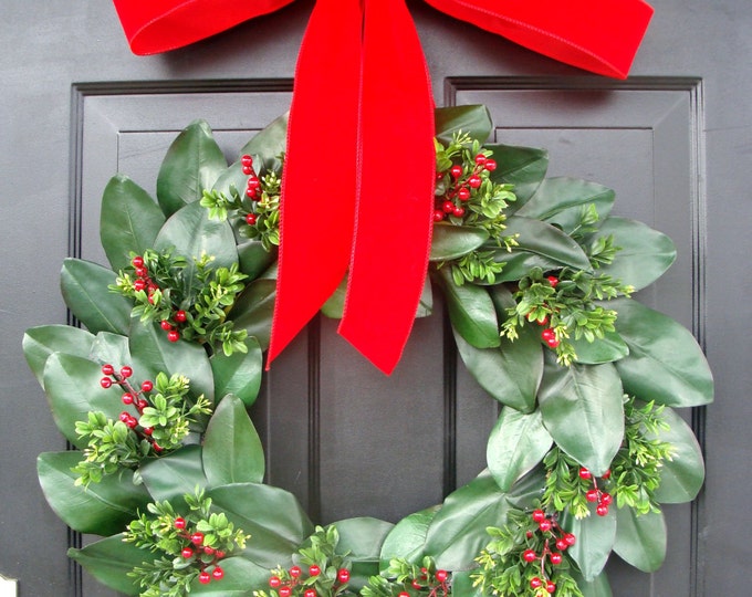 Magnolia Leaf Wreath, Magnolia and Boxwood Christmas Wreath, Winter Door Wreath, Christmas Decor, Magnolia Wreath, Gift for Her