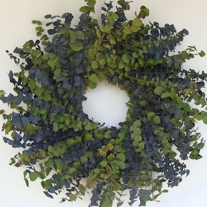 Groene en blauwe eucalyptuskrans - andere kleuren ook verkrijgbaar: 16, 20 of 24 inch diameter bewaard gebleven, kleurrijk duurzaam, geurig neutraal decor