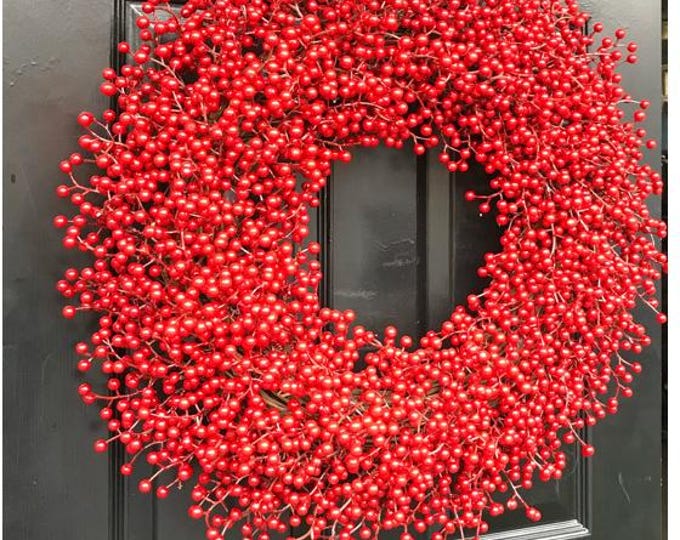 Outdoor Red Berry Christmas Wreath, Weatherproof Berry Christmas Wreaths Durable Winter Wreath, Christmas Wreath for Front Door 12-28 inches
