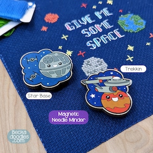 Wooden Space Cuties, Wood Needle Minders, Wood Pins, Geeky Badge, Fridge Magnet, Outer Space Magnet, Needle Nanny, Lapel Pin, Sewing Gift