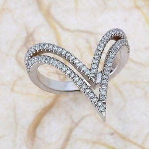 Round Cut Moissnaite Diamond V- Shaped Band,  14K White Gold Chevron Band, Modern Open Stackable Band, Dainty Promise Or Wedding Gift Band