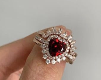 Trio Ring Set For Women, Red Garnet Heart Cut CZ Stone Ring Set, Halo Engagement Ring Set, Stackable Curve Band, Wedding Bridal Ring Set