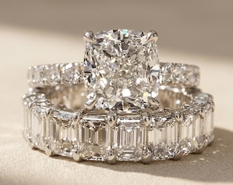 Set di anelli da sposa solitario con accenti, set di anelli con moissanite a taglio cuscino e smeraldo, fede nuziale completa impilabile, regalo per la festa della mamma.