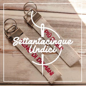 Portachiavi/Charm ricamato personalizzato - idea regalo per tutte le occasioni