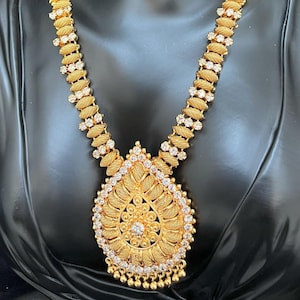 Traditional Gold-Toned Almond Shaped Jewelry Set with White Stone| Jhumka Earrings | Indian Jewelry | Pakistani Jewelry|Gold Micro Plated