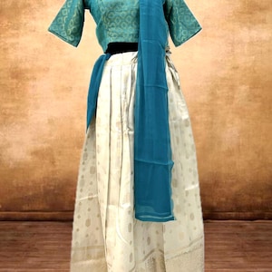Cream & Teal Blouse Skirt Set |Traditional Handloom Look |Cream and Gold Ethnic Wear |Women&#39;s skirt Set| Onam Set | Dhavani Set | Half Saree