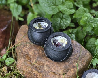 Witch's Cauldron Bath Bomb: Crystal Infused Mystical Ritual