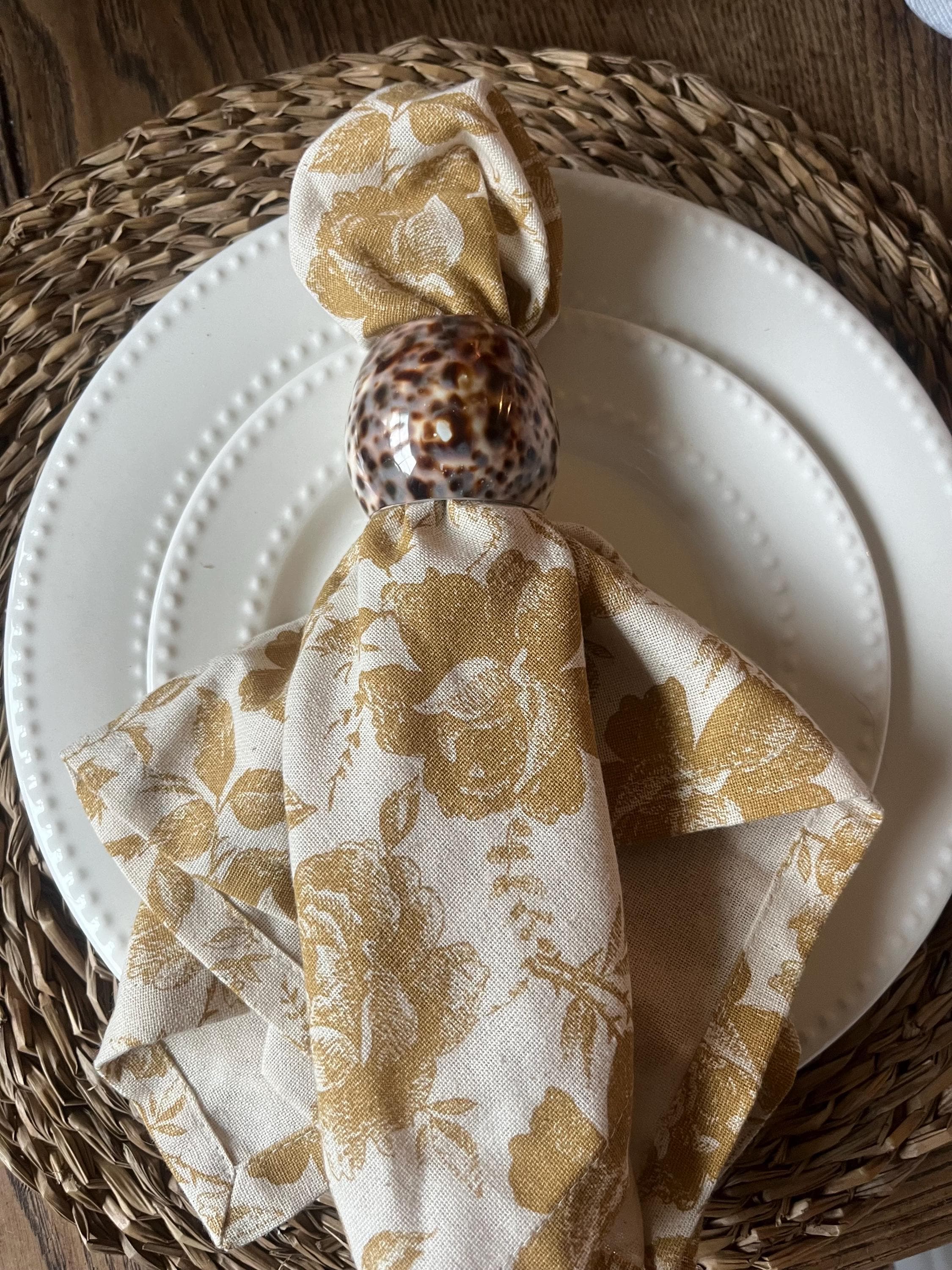 Tiger Cowrie Shell Napkin Rings. Each Napkin Ring is 10. - Etsy