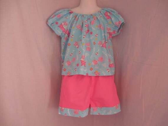 Items similar to Little Girls Shorts and Prairie Blouse Outfit size 5 ...