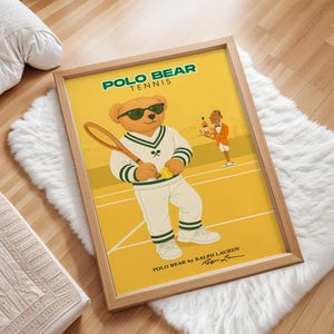 Poster con stampa di Polo Bear Tennis, stampa da parete in stile retrò Ralph Lauren, arredamento alla moda Preppy Bear, poster per la stanza dei soldi, arte di Tennis Bear
