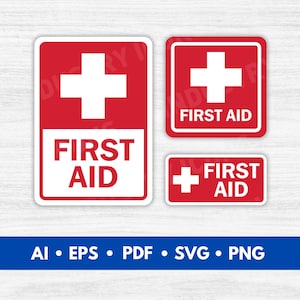 Puede incluir: Tres señales de primeros auxilios rojas y blancas con una cruz blanca y el texto "FIRST AID" en blanco. Las señales son de diferentes tamaños y formas.