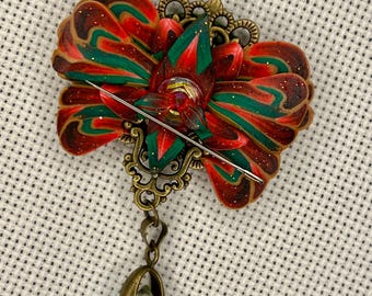 Vintage Christmas Needle Minder Fantasy Flower Cross Stitch Magnet Needlework Gift