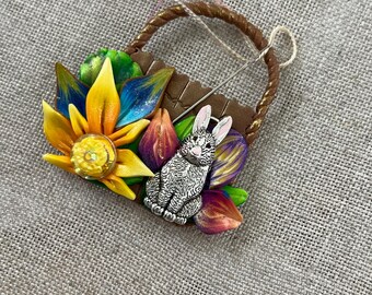 Flower Spring Basket with Rabbit Needle Minder Bunny Magnet