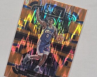 Tarjeta coleccionable de baloncesto Panini Select Concourse de Tyrese Maxey 2023-24 n.° 44 - Philadelphia 76ers - Refractor Prizm