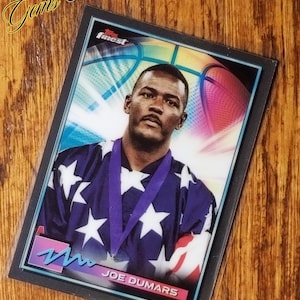 Carte à collectionner n°4 Joe Dumars Topps Finest NBA 2021 - Authentique légende des pistons - Souvenirs de la Dream Team État neuf
