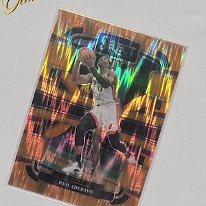 Carte à collectionner n°59 de basket-ball Bam Adebayo 2023-24 Panini Select Concourse - Miami Heat - Lunette Prizm