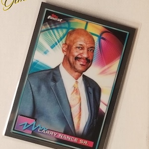 Carte à collectionner #8 Larry Nance Sr. Topps Finest NBA 2021 - Authentique légende de Slam Dunk - Rare collection en parfait état
