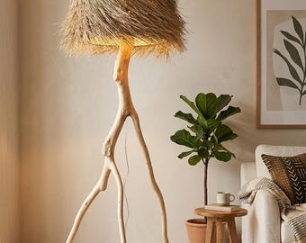 Handgemaakte vloerlamp van palmtakken – Boho vloerlamp voor de woonkamer, staande lamp van natuurlijk olijfhout met raffia kap