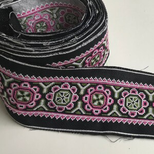 Hmong Textil, Kreuzstich, Thai Hill Tribe, Hmong, Lisu Stoff, grün, weiß, rosa, schwarz, bestickt, Handwerk, Textil, Basteln, Ethnisch