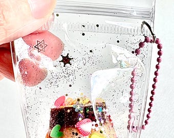 Mini Sweet Fantasy Custard Pudding Taba Squishy Keychain, Glittering Kawaii Fidget Toy, Fun Stress Relief Accessory