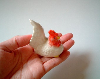 White Ceramic Chicken : ceramic hen, ceramic rooster, mini chick, miniature animal, mini animal, small animal, farm, country, little animal