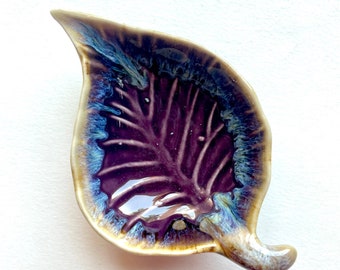 Ceramic Leaf Bowl, purple, blue, ceramic plate, dish, leaf dish, sauce, small, ceramic bowl, decoration, decor, decoration, soap, candy