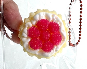 Realistic Raspberry Cream Tart Taba Squishy Keychain, Dessert Fidget Toy, Fun Bag Accessories, Stress Relief Food Toys, Squeeze