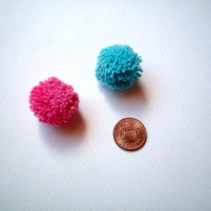 Handmade Yarn pom poms, cotton pom pom, yarn beads, yarn balls, flower, eco, colorful, party, pink, 100 poms, carnival, SALE, discount image 2