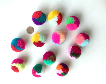 Assorted Mixed Yarn Pom Poms, pom pom, poms, yarn balls, mint, yellow, orange, lime, green, pink, brown, blue, off-white, 20 pom poms, tulle