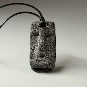 Hand Carved Stone Necklace – Primitive Face Amulet – Raw Rock Pendant – Artisan Tribal Jewelry | MANITIAN 002