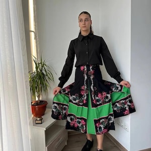 Vintage Sandro Pleated Midi Floral Print Black Skirt