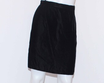 Vintage Black Velvet pencil Skirt made by Knight, made in Italy