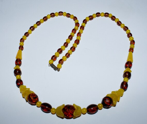 Vintage 1940s Czech Bohemian Art Glass Beaded Neck
